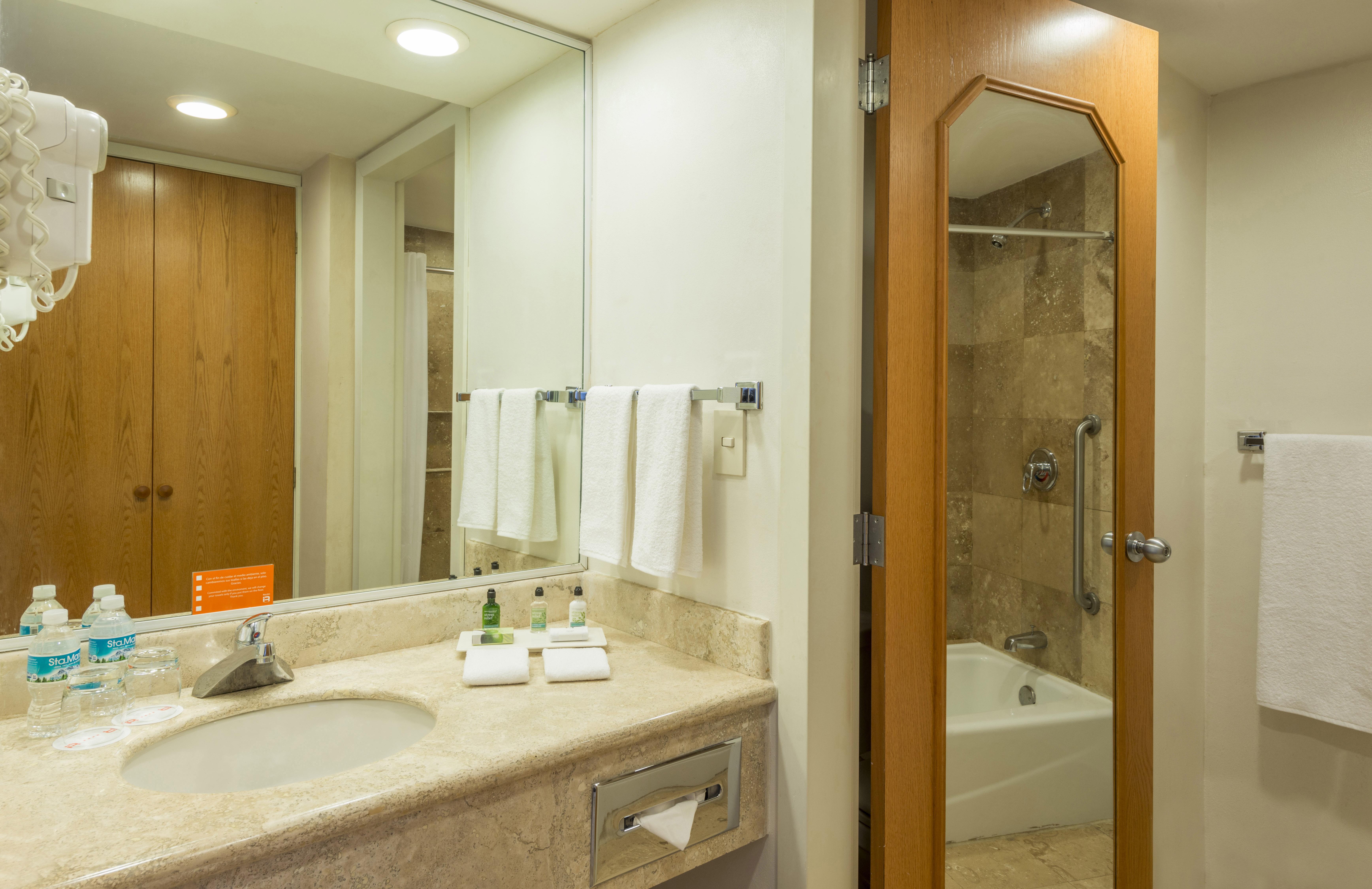 Courtyard By Marriott Villahermosa Tabasco מראה חיצוני תמונה